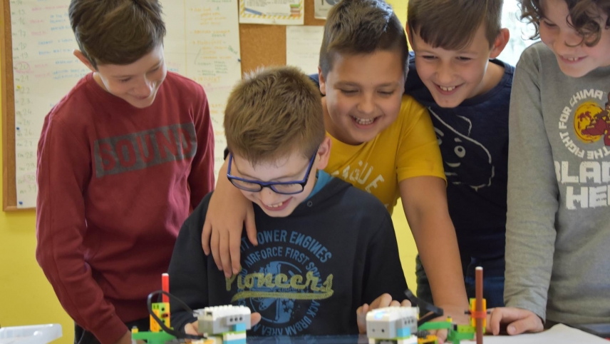 Modra delavnica od poskusa do poklica